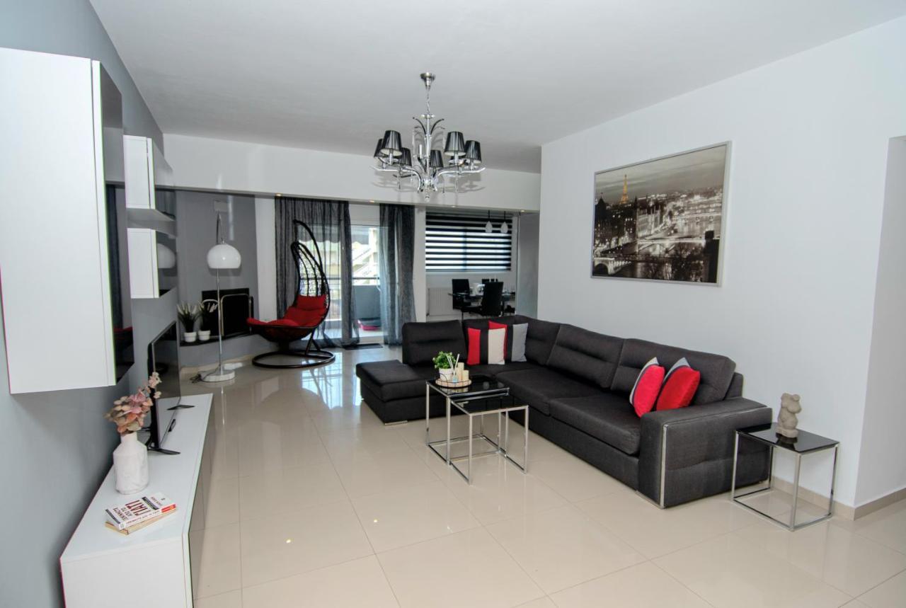 Aparthotel Mistral Luxury Living Néa Péramos Exterior foto